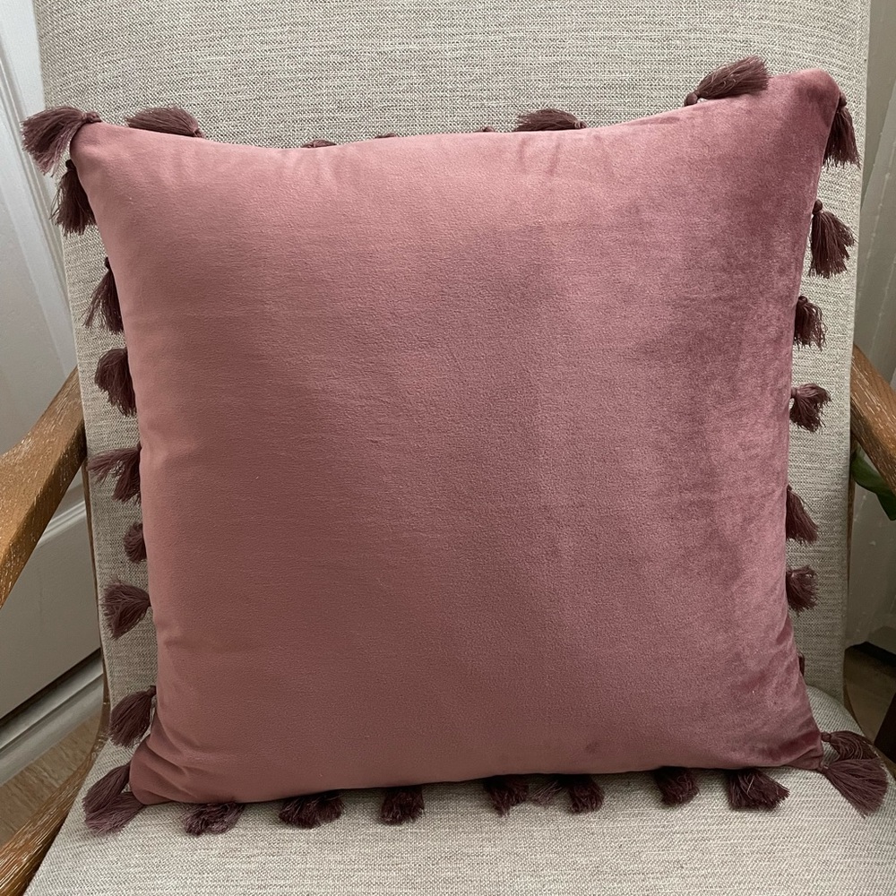 18x18 Purple/Maroon Velvet Pillow w/ Tassel Edges